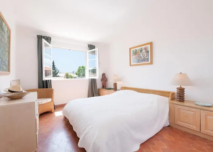 Apartment L'elegant L Bright & Views L Shellter